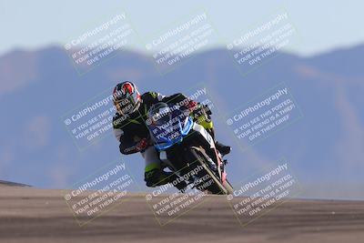 media/Nov-06-2023-Moto Forza (Mon) [[ce023d0744]]/3-Intermediate Group/Session 5 (Turn 9)/